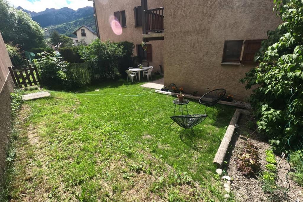 Briancon, Appartement Avec Jardin Et Terrasse. Exterior foto
